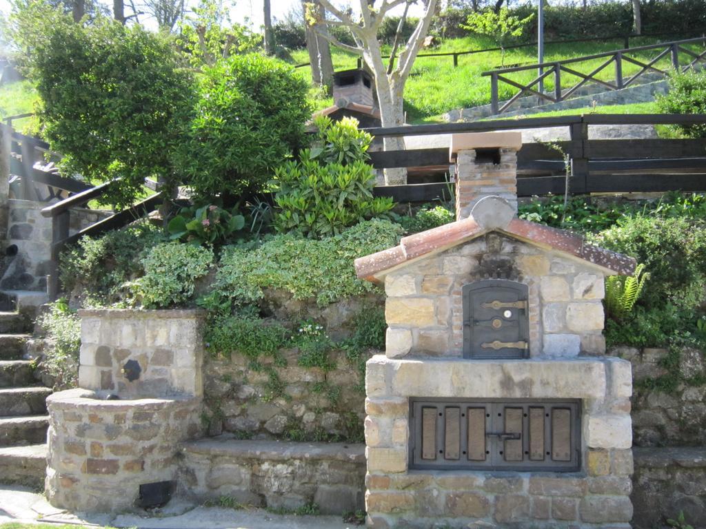 Viviendas Rurales La Fragua Aliezo Exterior foto